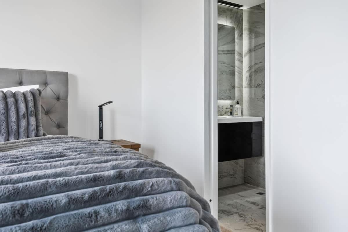 Apartment Modern 1br W Pool & Gym Steps To Takapuna Auckland